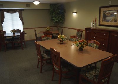 Appledorn senior living community dining room