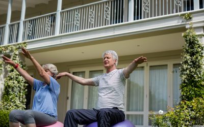 Independent Living vs. Staying Home: What Active Adults Are Choosing and Why